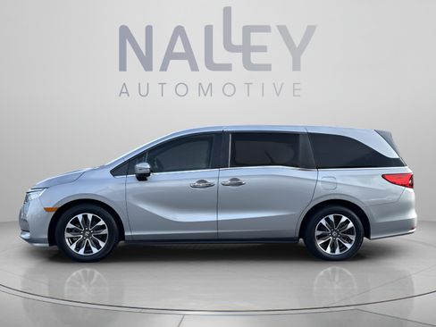 Used 2023 Honda Odyssey EX-L image 2