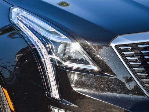 Used 2023 Cadillac XT5 Luxury image 8