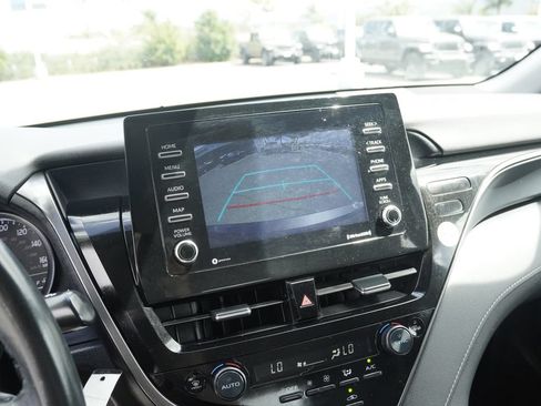 Used 2023 Toyota Camry SE FWD image 15