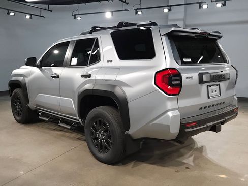 New 2026 Toyota 4Runner SR5 image 5