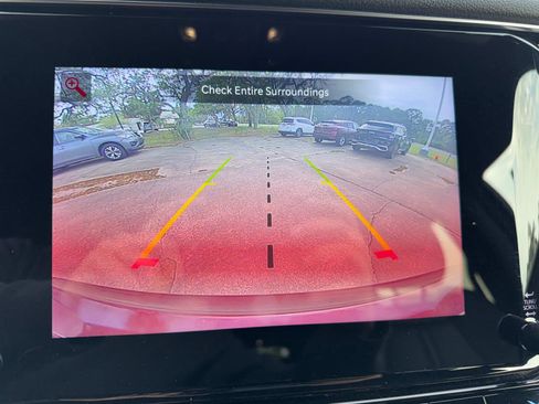 Certified 2024 Jeep Wagoneer Series II w/ Flexible Seating Group image 23