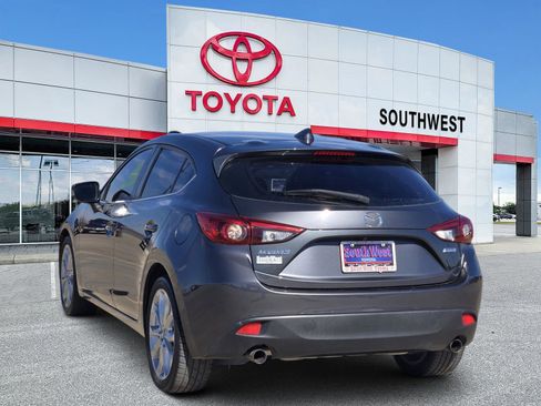 Used 2016 MAZDA MAZDA3 s Grand Touring image 4