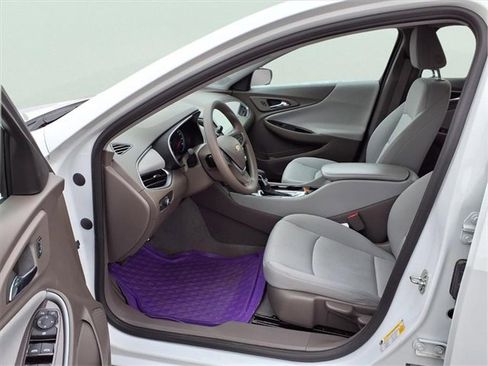 Certified 2022 Chevrolet Malibu LS image 21