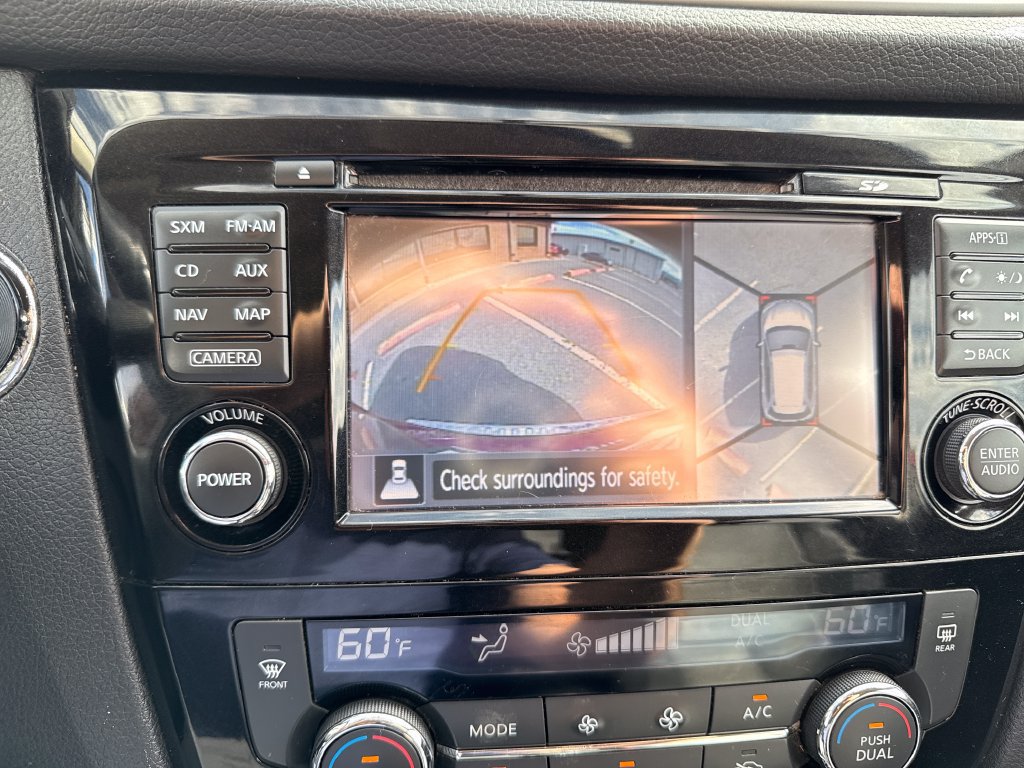 Used 2014 Nissan Rogue SL AWD/4WD image 22