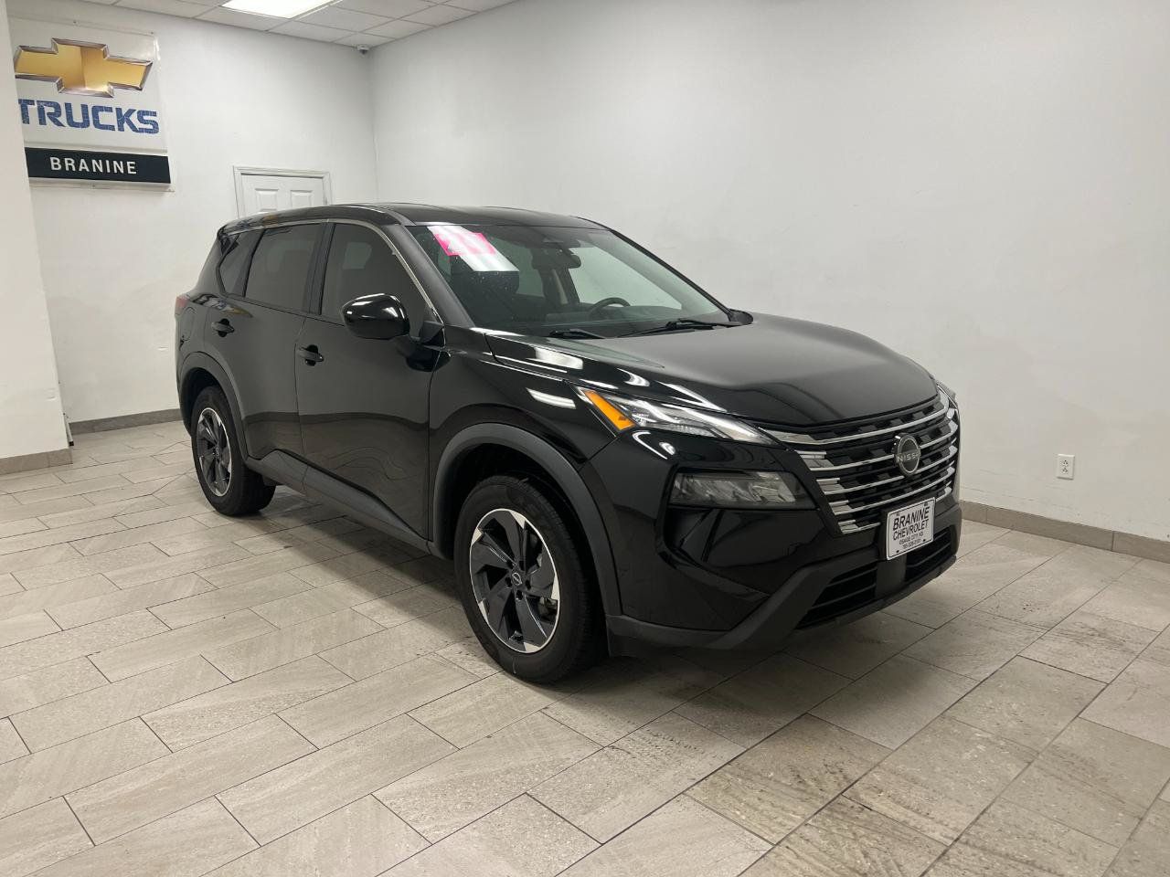 Used 2024 Nissan Rogue SV FWD image 7