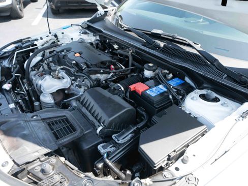 Used 2023 Honda Civic Sport image 32