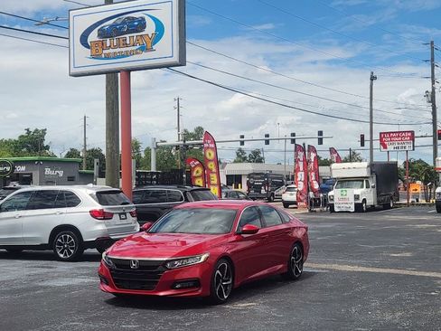 Used 2018 Honda Accord Sport image 1