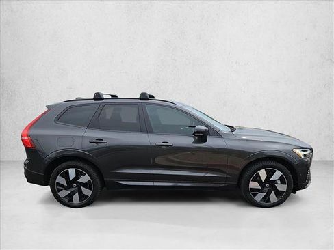Used 2024 Volvo XC60 T8 Plus w/ Climate Package AWD/4WD image 5