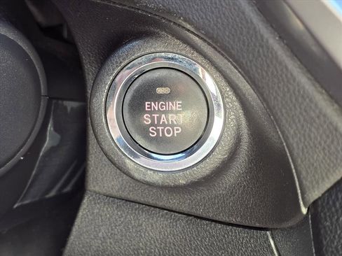 Used 2022 Subaru Ascent Limited w/ Technology Package image 19