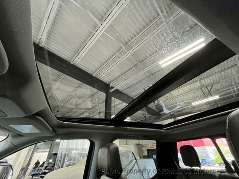 Used 2023 Ford F350 Lariat w/ FX4 Off-Road Package image 30