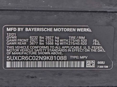 Used 2022 BMW X5 xDrive40i w/ Parking Assistance Package image 29