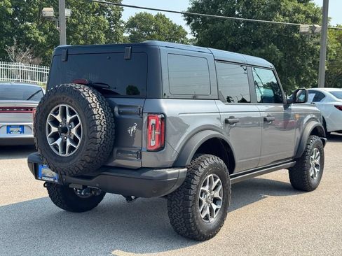 Used 2025 Ford Bronco Badlands AWD/4WD image 3