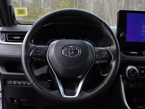 Used 2024 Toyota RAV4 XSE w/ Premium Package image 10