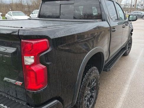 Used 2023 Chevrolet Silverado 1500 ZR2 w/ Technology Package image 5