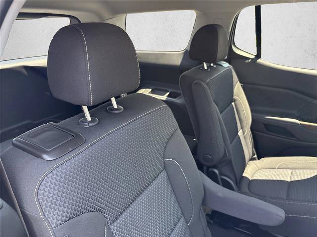 Used 2023 GMC Acadia SLE FWD image 25