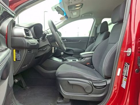 Used 2017 Kia Sorento AWD image 14