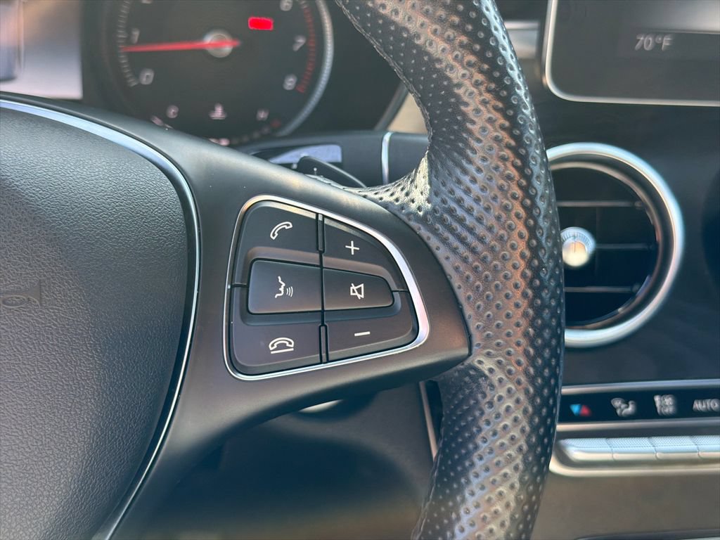 Used 2019 Mercedes-Benz GLC 300 4MATIC w/ Multimedia Package image 26