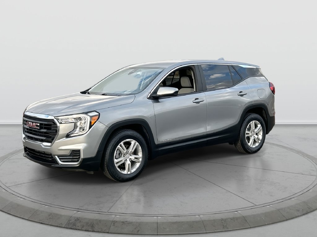 Used 2023 GMC Terrain SLE FWD image 4