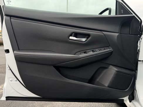 Used 2024 Nissan Sentra SV image 13