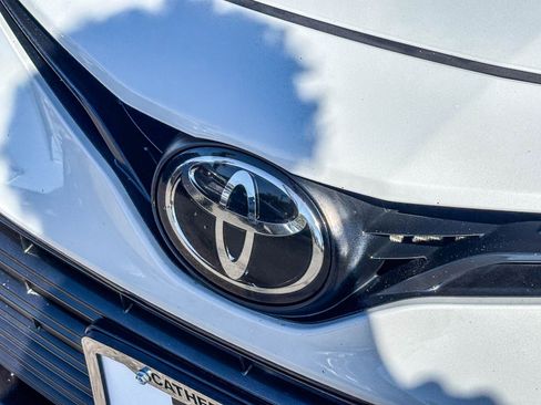 Used 2024 Toyota Camry LE FWD image 10