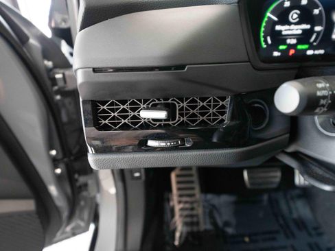 Used 2025 Honda Accord Sport image 11