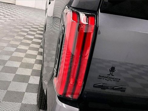 Used 2024 Toyota Tundra Platinum image 33