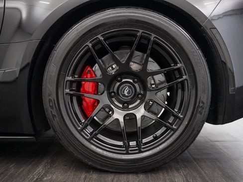 Used 2015 Chevrolet Corvette Z06 w/ 3LZ Preferred Equipment Group RWD image 38