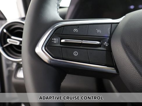 Used 2025 Chevrolet Equinox LT AWD/4WD image 3
