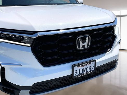 Used 2025 Honda Pilot EX-L image 31