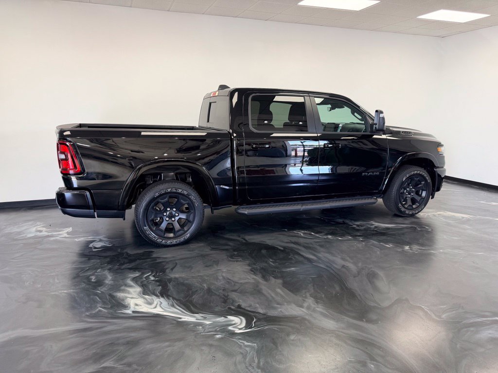 Used 2025 RAM 1500 Big Horn AWD/4WD image 23