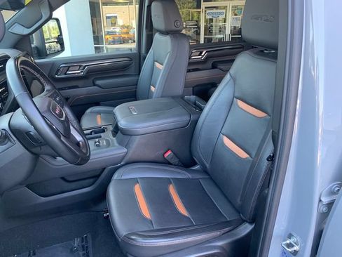 Used 2024 GMC Sierra 2500 AT4 w/ AT4 Premium Plus Package AWD/4WD image 12