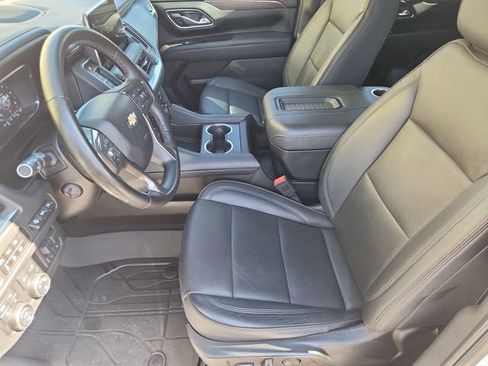 Certified 2024 Chevrolet Suburban High Country image 19