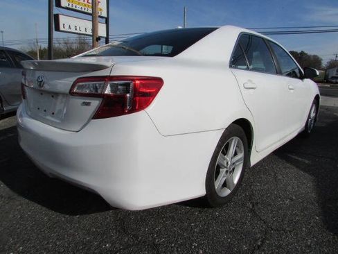 Used 2014 Toyota Camry SE image 8