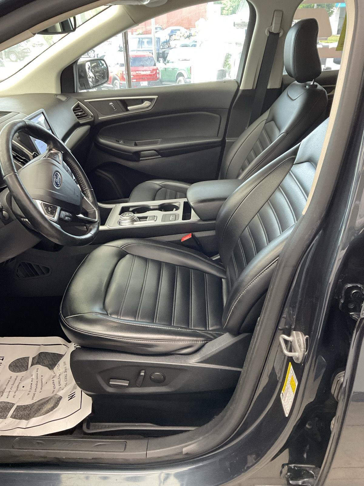 Used 2022 Ford Edge SEL w/ Convenience Package AWD/4WD image 8