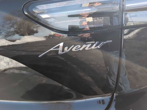 Used 2022 Buick Envision Avenir w/ Safety Package image 32