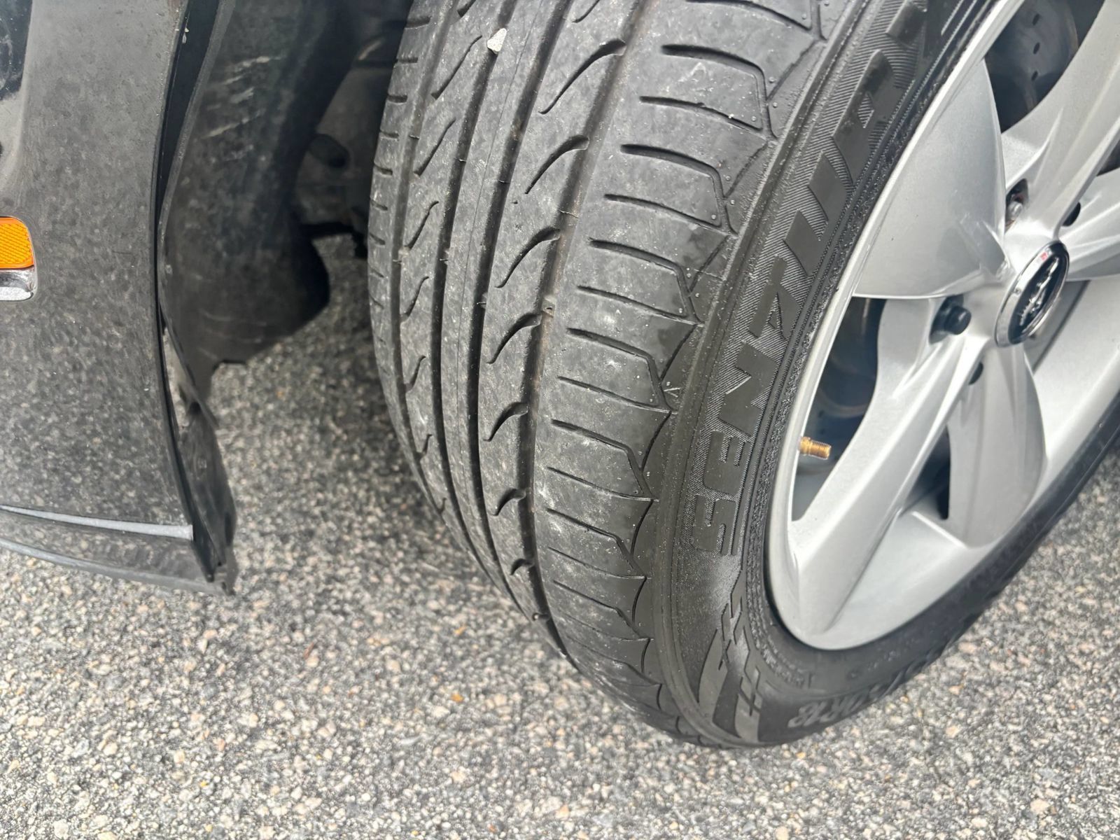 Used 2013 Ford Mustang GT RWD image 11