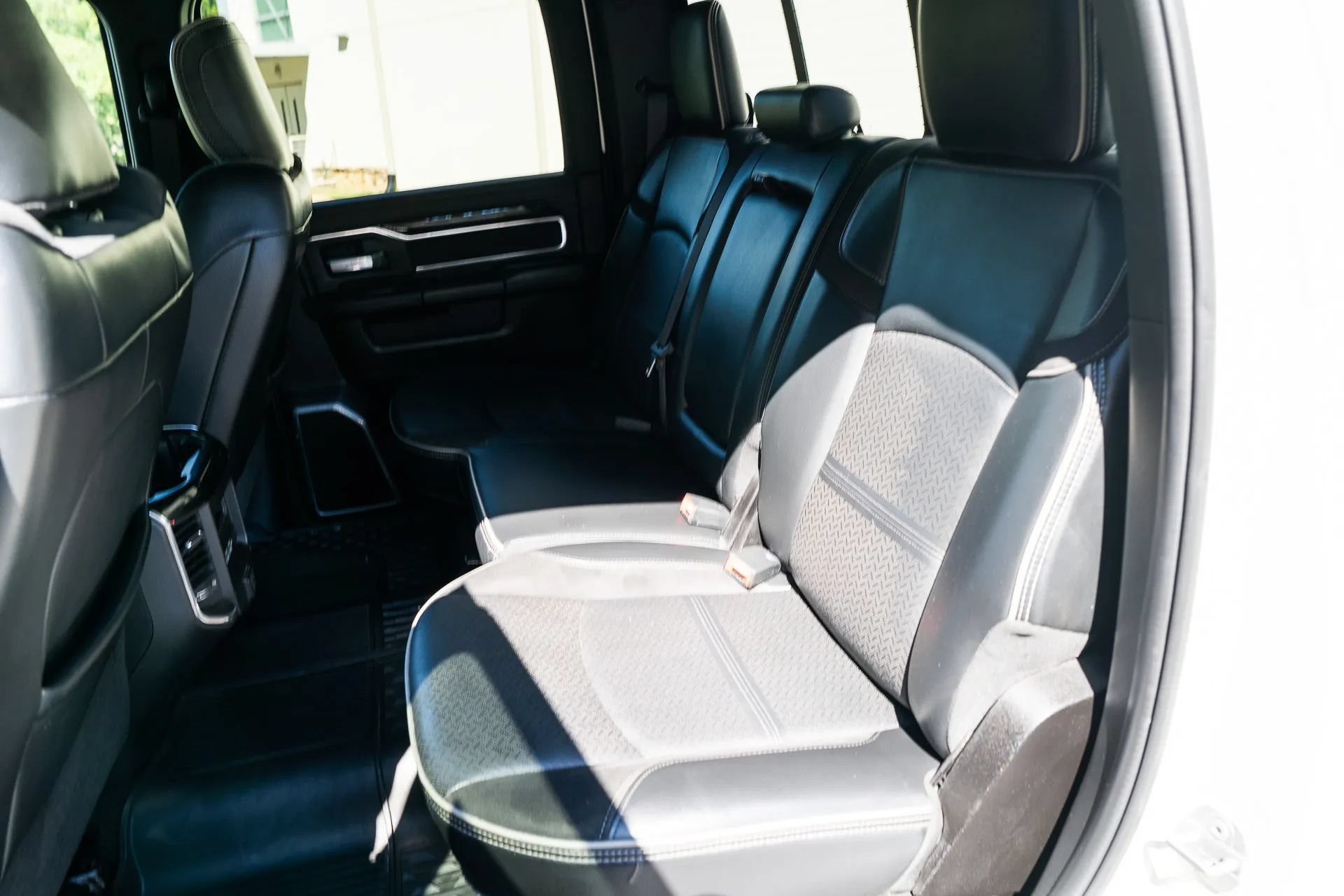 Used 2019 RAM 2500 Laramie w/ Night Edition AWD/4WD image 31