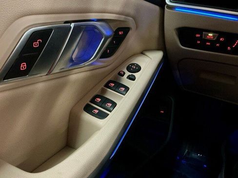 Used 2020 BMW 330i xDrive Sedan w/ Driving Assistance Package image 22