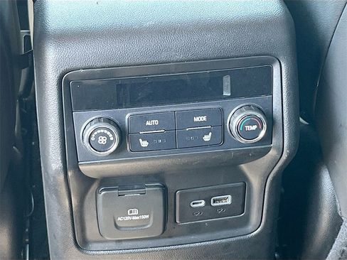 Used 2022 GMC Acadia Denali w/ Black Diamond Edition image 27