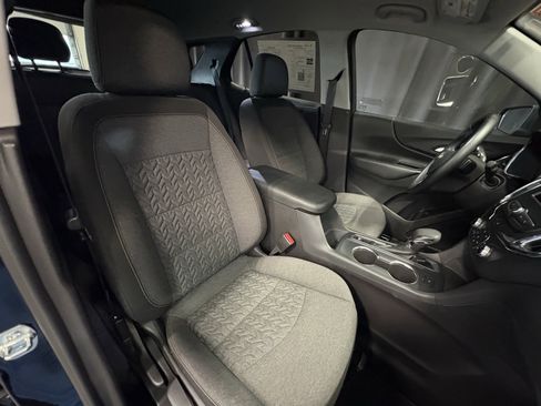 Used 2024 Chevrolet Equinox LT FWD image 38