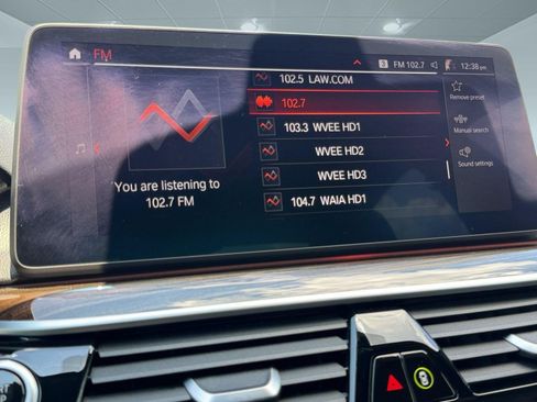 Used 2021 BMW 530i xDrive AWD/4WD image 21