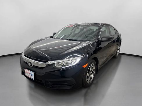 Used 2017 Honda Civic EX image 4