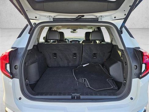 Certified 2022 GMC Terrain SLT w/ LPO, Cargo Package image 6