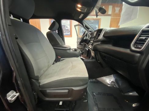 Used 2021 RAM 2500 Big Horn image 16