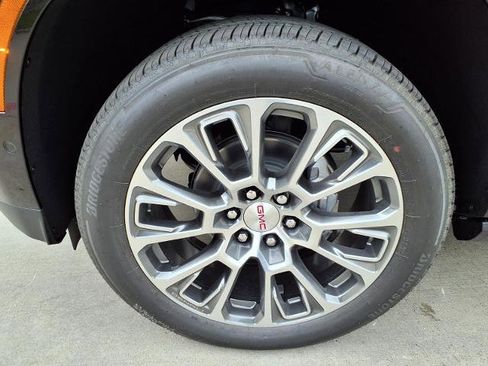 New 2026 GMC Yukon Denali w/ Denali Reserve Package RWD image 22