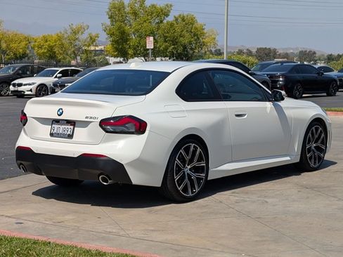 Used 2023 BMW 230i Coupe w/ Convenience Package RWD image 5