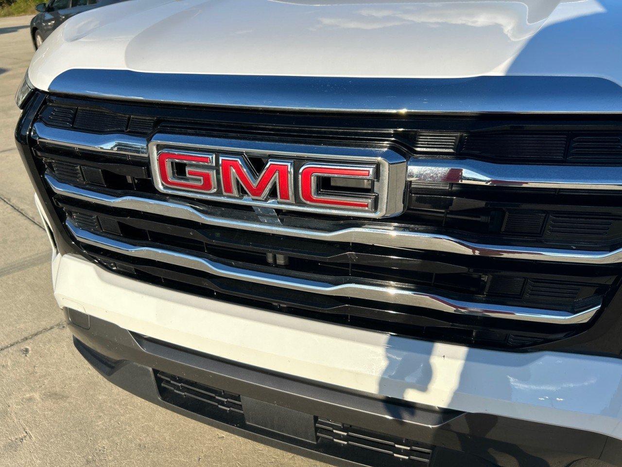 Used 2025 GMC Terrain Elevation AWD/4WD image 9
