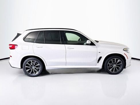 Used 2021 BMW X5 xDrive40i w/ M Sport Package AWD/4WD image 4