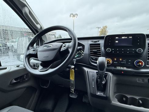 Used 2023 Ford Transit 250 Low Roof AWD w/ Exterior Upgrade Package image 28