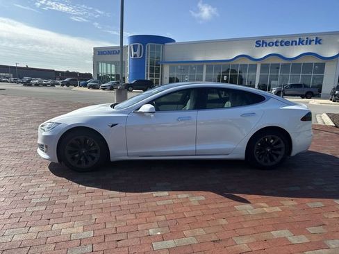Used 2019 Tesla Model S Long Range AWD/4WD image 3